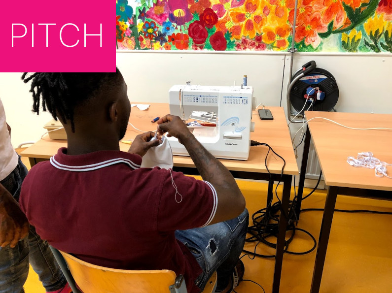 AZC Harderwijk naaimachines mondkapjes pitch Harderwijkse Uitdaging