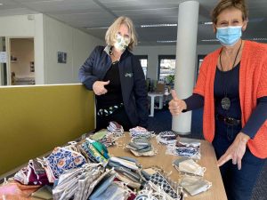 Gratis aanbod vrolijke wasbare mondkapjes Zorgdat Harderwijkse Uitdaging