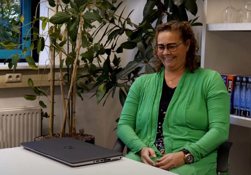 Natascha Kruger Stichting Thuishuis laptop